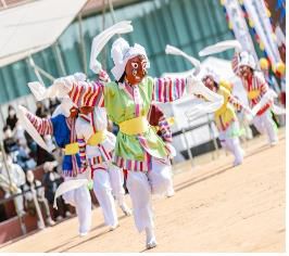 탈춤 선보이는 학생들[은율탈춤 동아리 '얼쑤' 제공]