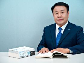 “진희완, 군산의 내일을 비추다”