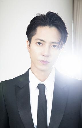 주연 배우 야마시타 도모히사. 코크스 제공