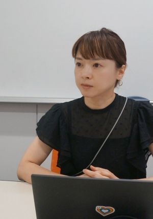 도우카이린 소노코 오이식스 집행임원이 아시아경제와의 인터뷰에서 회사가 추진하고 있는 푸드 업사이클링에 대해 소개하고 있다.