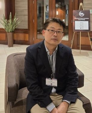 지난 3~5일(현지시간) 미국 샌프란시스코에서 열린 '2025년 전미경제학회(AEA) 연례총회'에서 김규일 미시간대 경제학과 교수가 아시아경제와 인터뷰하고 있다. 샌프란시스코=권해영 특파원