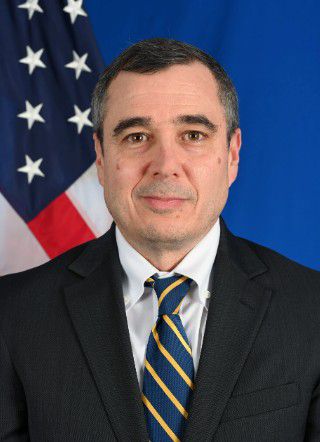 마이클 J.바카로 미국 국무부 부차관보.