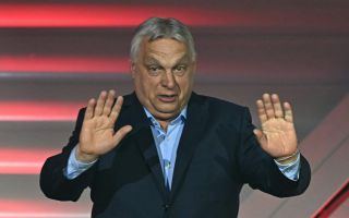 ‘유럽의 트럼프’ 오르반 16년 만에 퇴장···헝가리 총선서 대패