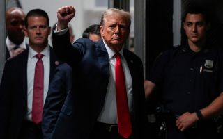 호르무즈 열라더니 역봉쇄 나선 트럼프···‘이란 돈줄 차단’ 압박 극대화 노려