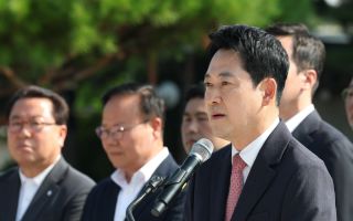 장동혁 “이 대통령, 거부권 거부하면 탄핵 요구 거셀 것”