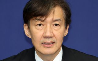 조국, 레버리지 ETF 사태에…이틀 연속 “책임질 사람은 책임져야”