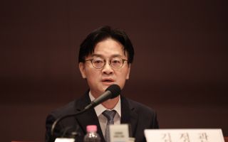 중국 대법원도 “996은 불법”이라는데…‘장시간 노동할 자유’ 허하라는 산업부 장관