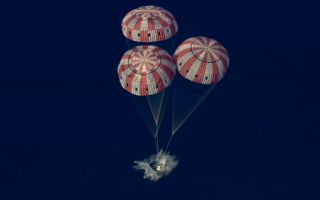 아르테미스 2호 지구 귀환…50여 년 만에 사람 태워 달 왕복