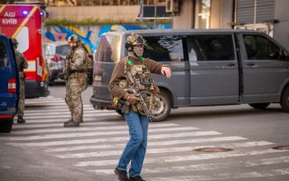 러 키이우 총격범, 6명 살해 뒤 사살