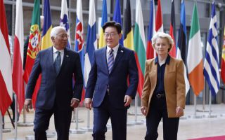 中 매체 “G7, 세계 지도자라는 환상서 깨어나야”…정상회담 재뿌리기