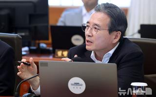 김용범 "삼전·하닉 레버리지 ETF 폐지 어렵다…시장 충격 최소화 논의해야"