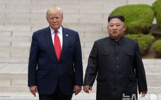 "트럼프, 김정은과 대화 재개…중간선거 뒤 2차 회담 가능"