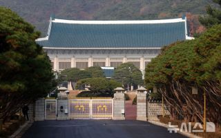 이 대통령, 유홍준 국립중앙박물관장 사직 재가…'부적절 처신' AI전략위원 해촉