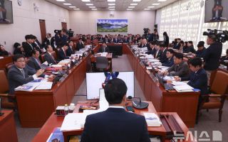 외통위 등 종합국감…한미동맹·김정은 방중 쟁점 될 듯