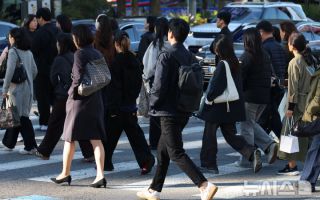 밤부터 기온 뚝…강한 바람에 체감온도↓