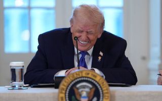 트럼프 "22일까지 이란과 합의 안 되면 다시 폭격"