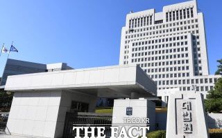대법 "헌재 판단 전 위헌 전제로 재판할 수 없어"
