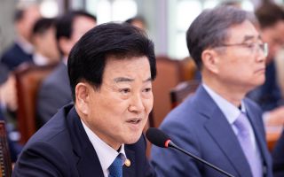 우려 커지는 ‘정동영 리스크’…野 “李대통령, 즉각 경질해야”