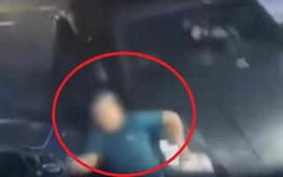 “구사일생은 이런 것”…인도 돌진 차량 피한 남성