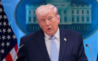 "한·중·일은 용기가 없어" 트럼프 직격…호르무즈 기뢰 제거 착수