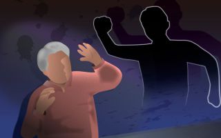 "술값 내놔" 팔순 노모 멱살잡이 50대…조카도 폭행, 결국 철창행