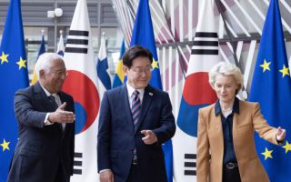 EU, 한국에 투자하고 디지털통상협정 서명…경제협력 '업그레이드'
