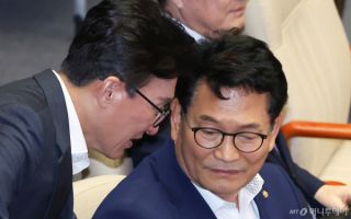 김민석, 조국 사과 요구에 "이해 못 하겠다"…송영길 "정무감각 없어"