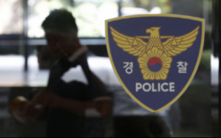 “대낮에 알몸으로”…청주역 사거리서 ‘벌러덩’ 30대男 현행범 체포