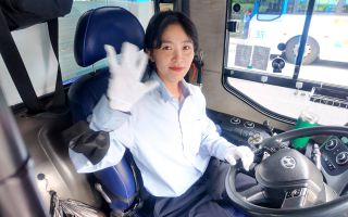 “버스기사요? 제가 왜요?”…30대에 사업 실패한 ‘젊은 여자’가 운전대 잡은 이유