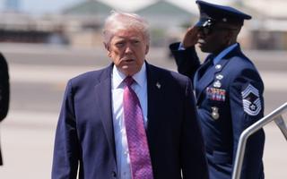 “이란 2차 회담 참석 긍정 검토”...트럼프 “협상하기로 돼 있어”