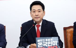 장동혁 “110명 의원 투표지 답부터 내놔야”…최고위 공개 설전