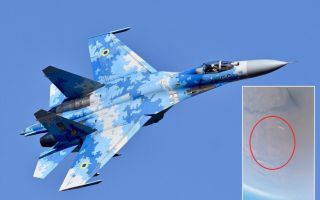 소련제 전투기에 美 폭탄 달았다…러 포병 때린 우크라 Su-27