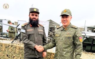 ‘북한-탈레반’ 손 잡았다…드론 앞에서 환한 미소, 군사 협력 가능성은?