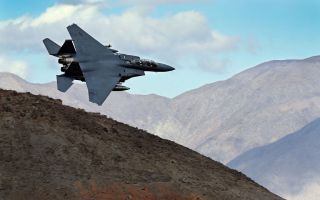 실종된 미군 조종사 포로 되나… 트럼프 “우리는 전쟁 중”