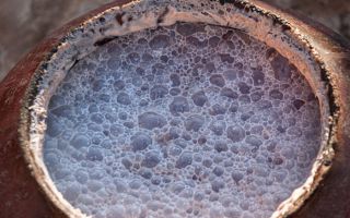 뚝배기 거품의 진실? '가속 노화' 부르는 주방 세제, 소주컵 2잔의 경고