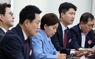 장동혁 “의총서 결정해도 사퇴 안 해”… 국힘 ‘징계내전’