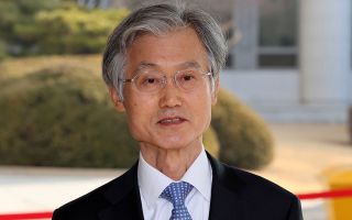 조희대, 대법관 ‘서면 제청’… 與 “대통령 패싱·탄핵 사유”