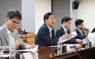 1560원 넘나드는 환율…구윤철 "투기적 거래에 엄정 조치"