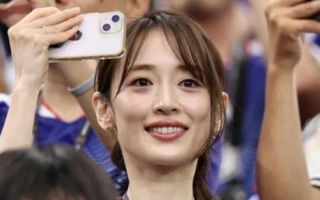 "너무 예쁜데?"…월드컵 중계 잡힌 축구선수 아내에 日누리꾼 환호