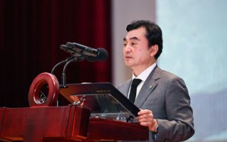 귀국한 안규백 장관 적극 해명 나설까