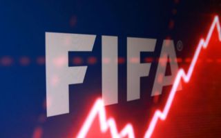 "선 넘었다" 29조원 황금알마저 매물로…지분 매각해 6조 조달 나선 FIFA