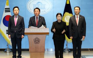 외통위도 정동영 질타…“李, 장관 두둔 말고 외교 정상화해야”