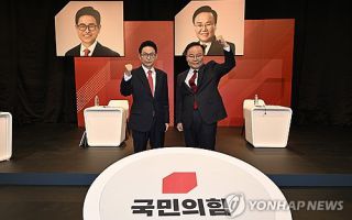 국힘 경북도지사 후보 확정 앞두고 김재원·이철우 막판 총력전