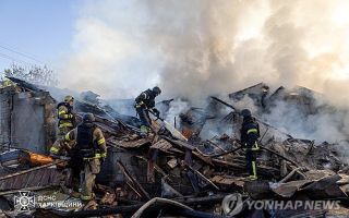 모스크바 겨눈 우크라…러는 우크라 항만 연일 타격