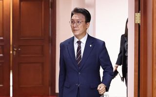 金총리 "페북에 저도 모르는 '좋아요' 다수 눌려…엑스로 소통"