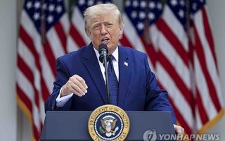중간선거 앞둔 트럼프, '공산주의 위협' 냉전시대식 이념 공세
