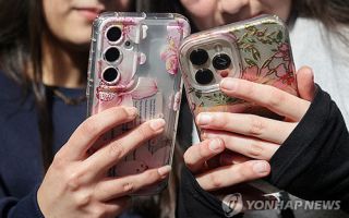 15세 이하 SNS 금지 이어…영국, 16∼17세 '심야 SNS 통금' 추진