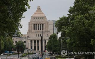 日자민당, 자위대 헌법 명기 조속 추진 강조…야당, 견제구