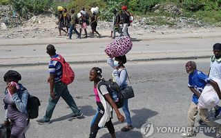 '무법천지' 아이티서 10년 만에 선거…12월 대선 치른다