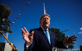 트럼프, 러 페스트 유출의심사고에 "강력 주시…최대한 돕겠다"